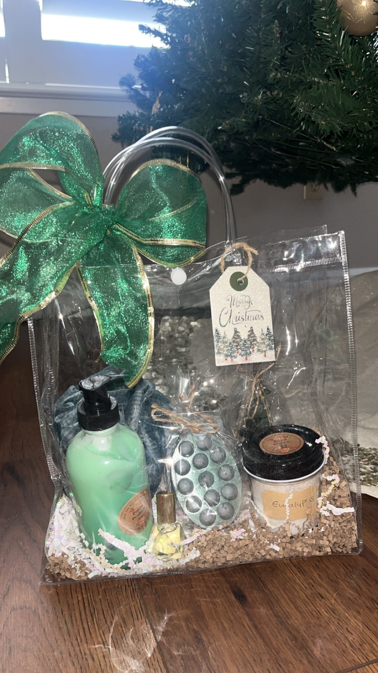Holiday Giftset (2 soaps; spray; salt)